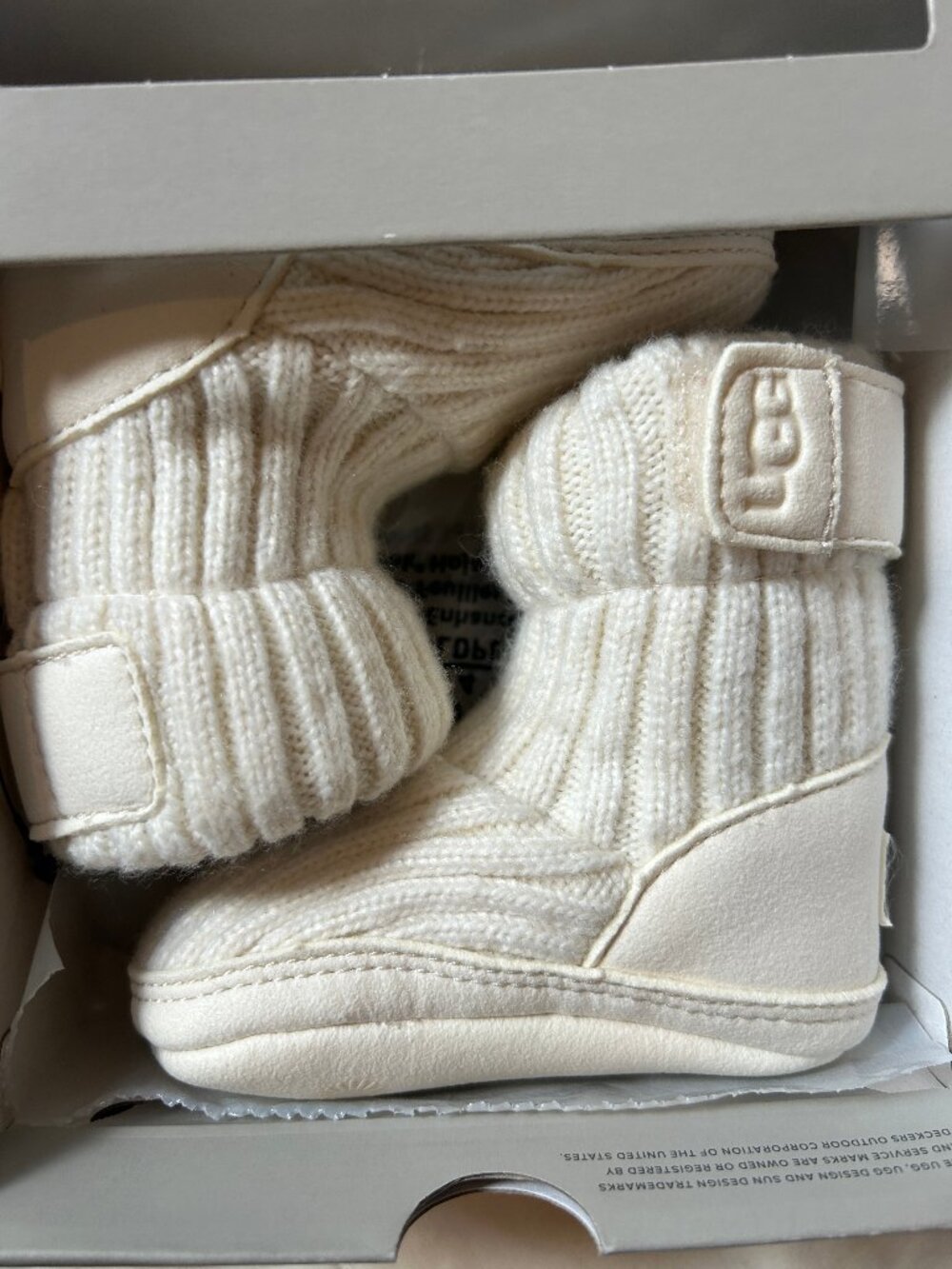 6 Item Bundle - NEW UGG Infant Unisex Skylar Knit Booties + Ugg Nesti Slippers - Picture 8 of 11